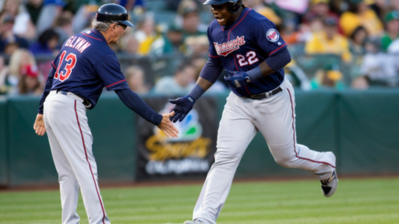 Rajai Davis' 2-run HR in 9th lifts A's past Twins, 5-4 (Jul 29, 2017)